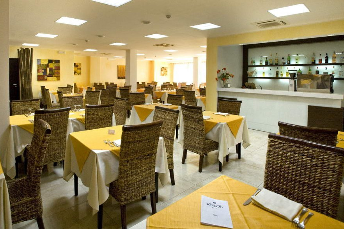 Hotel Club Ravezzo (Lido Marini)