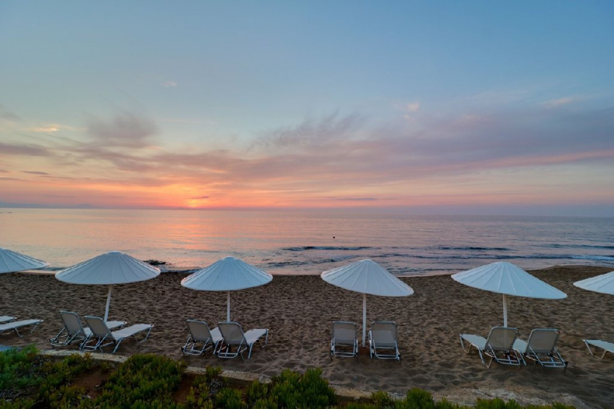 Creta Star (Adults Only 17+) (K)