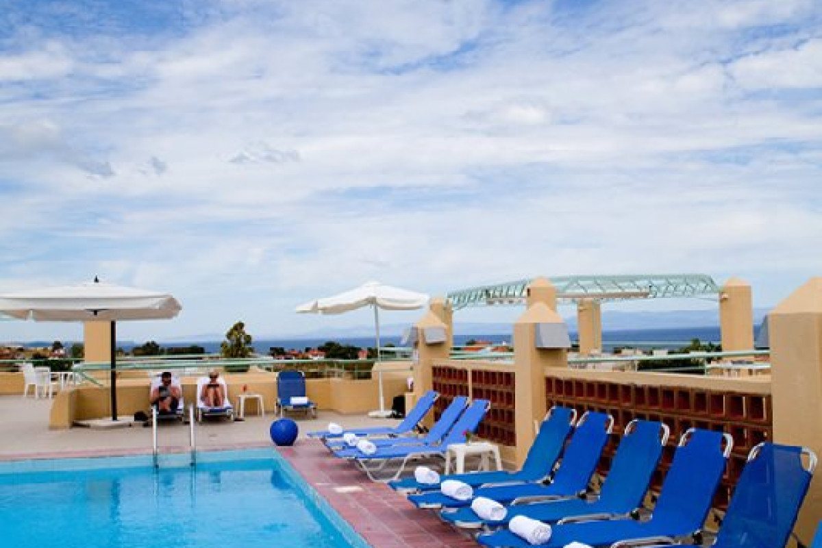 Daphne Holiday Club (Chanioti Kassandra)
