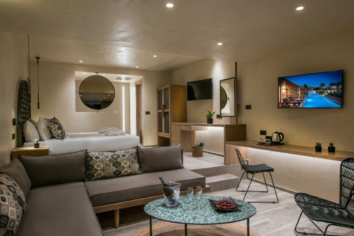 Petousis Hotel and Suites (Crete)