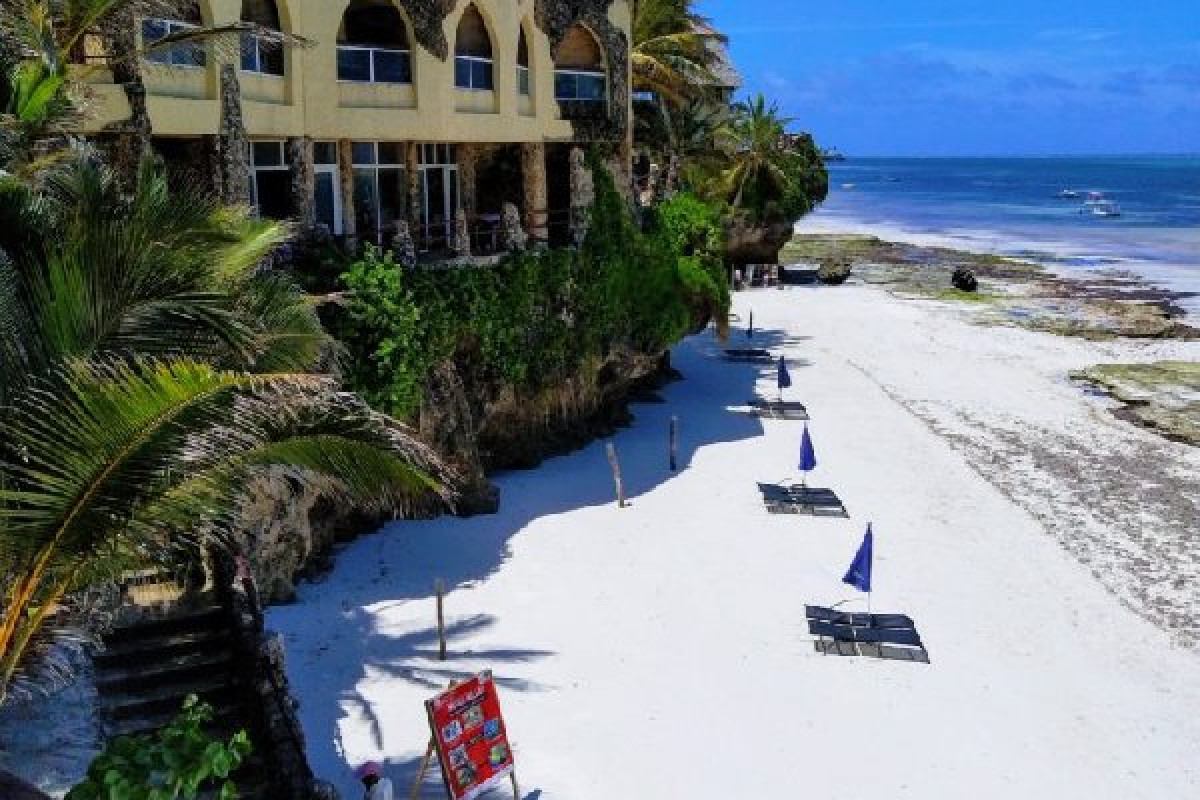 Bahari Beach