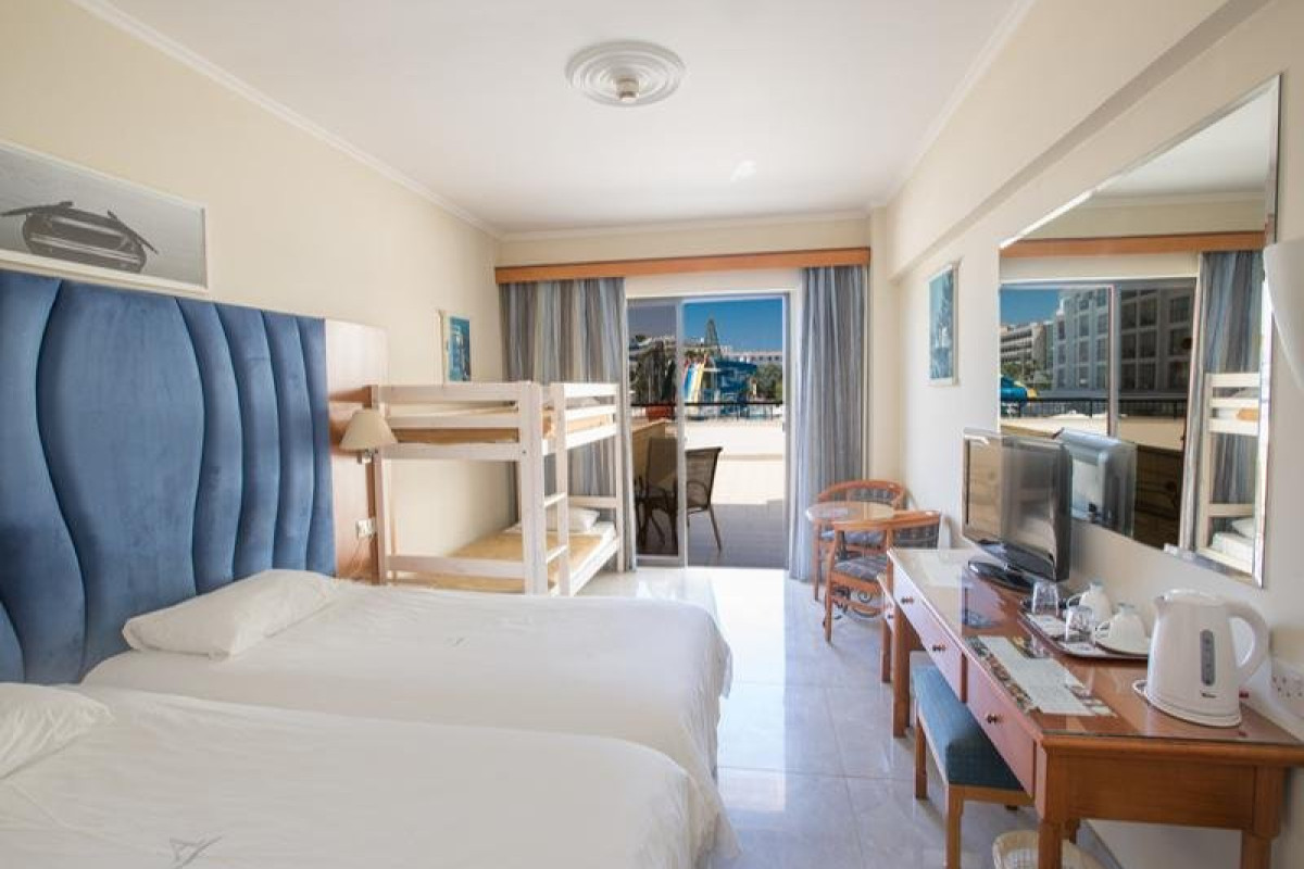 ANASTASIA BEACH HOTEL