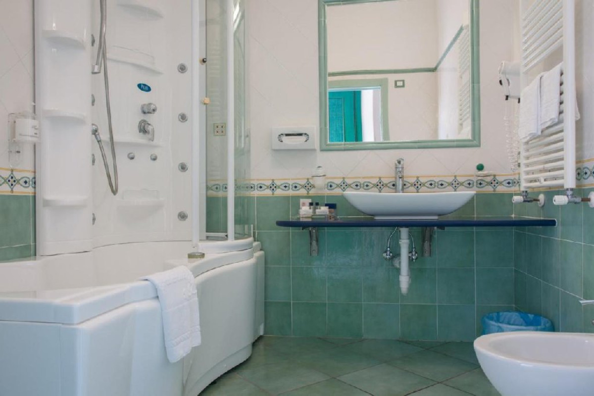 Hotel Romantica Resort and Spa