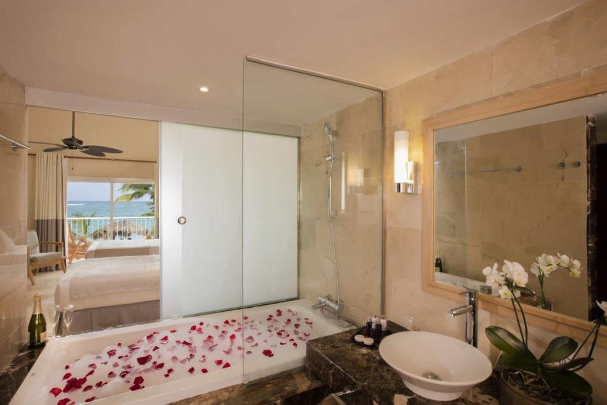 GRAND PALLADIUM PALACE RESORT AND SPA