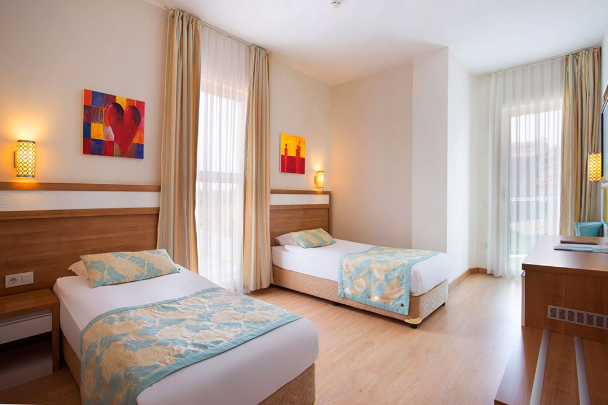 MERVE SUN SIDE HOTEL SPA