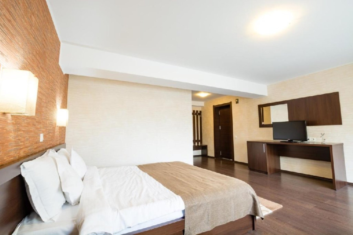 Hera Luxury