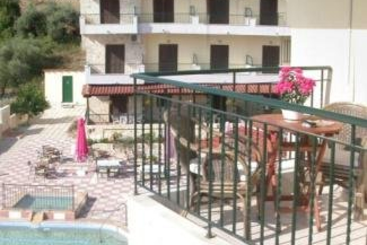 Ilios Hotel (Kriopigi - Kassandra)
