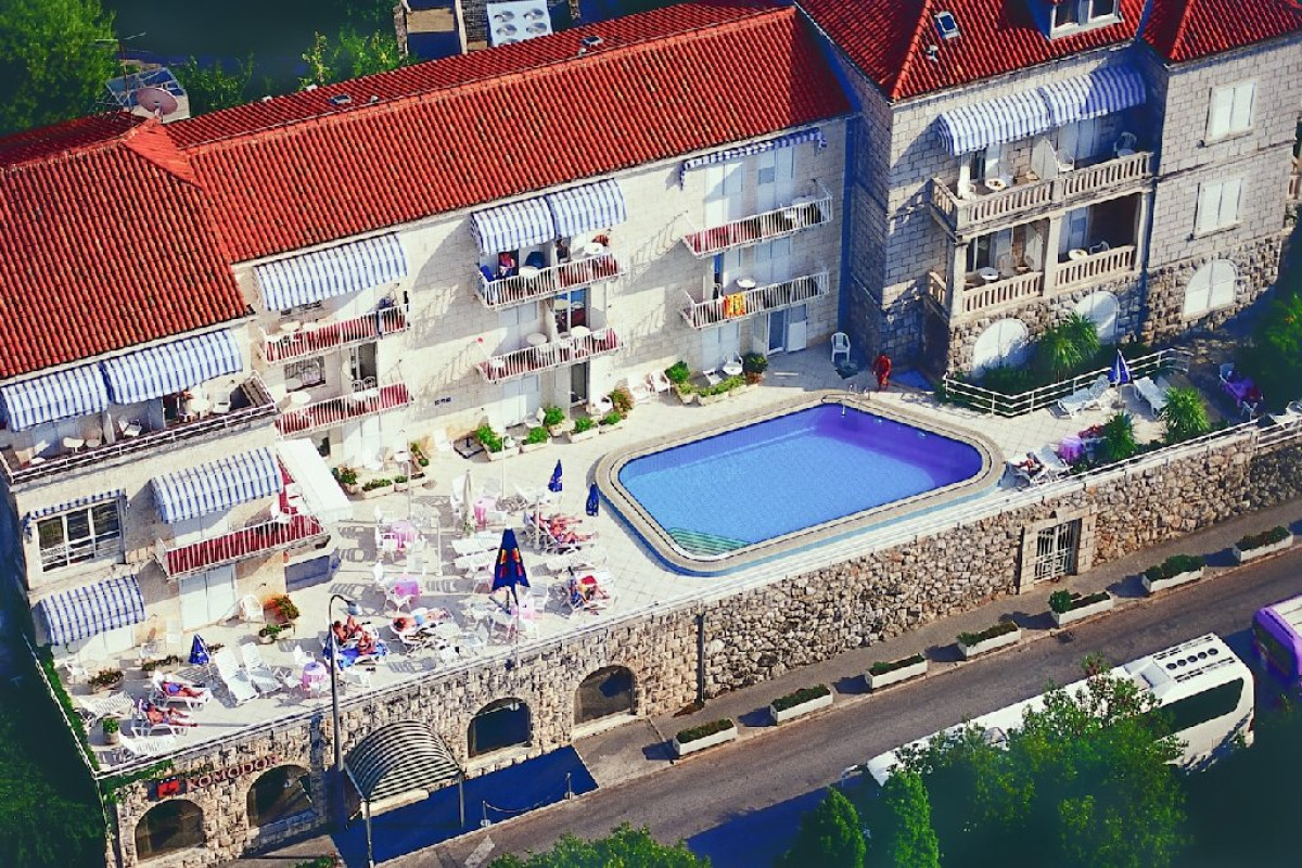 Hotel Komodor (Dubrovnik)