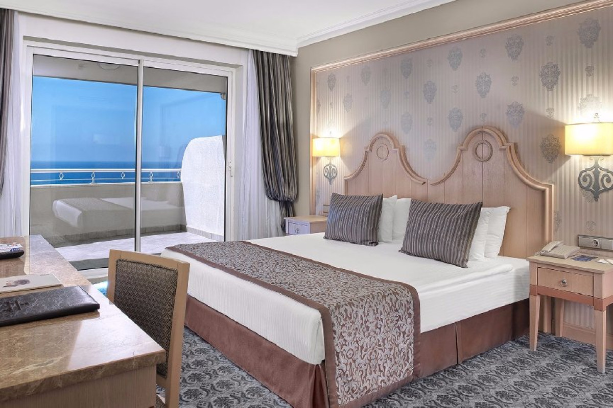 STARLIGHT RESORT HOTEL