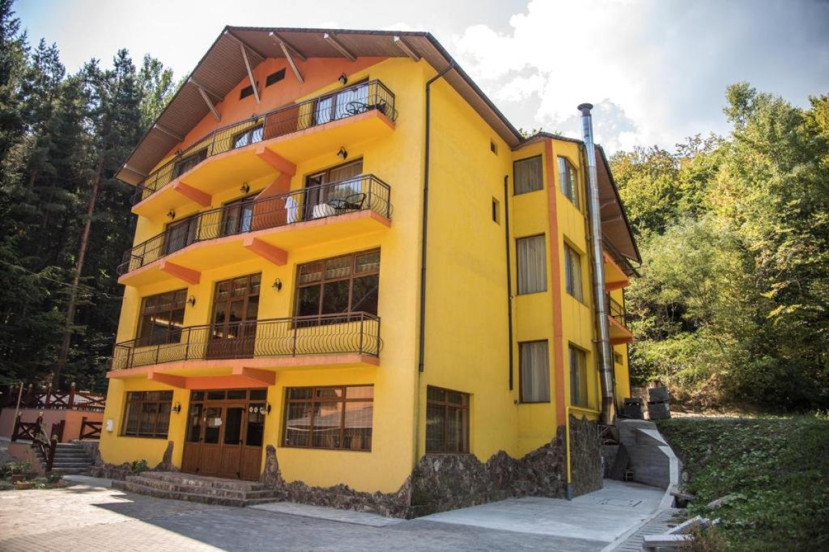 HOTEL TREI BRAZI.