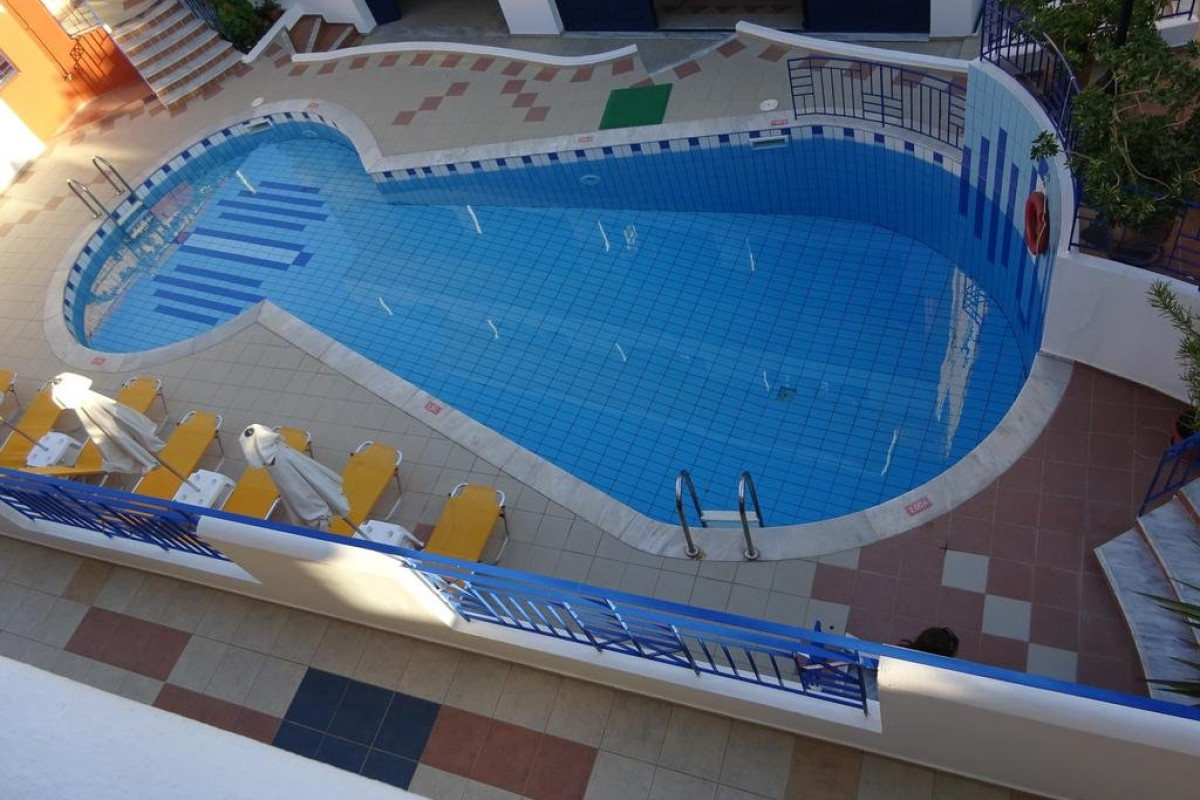 Astra Village Apartments and Suites (Koutouloufari)