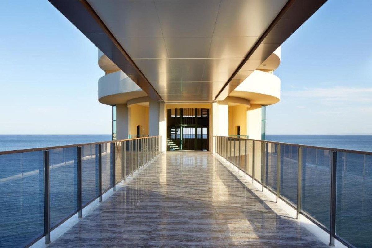 PARADISE BEACH RESIDENCE