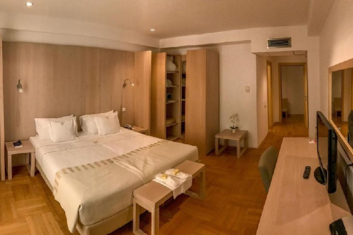 City Hotel