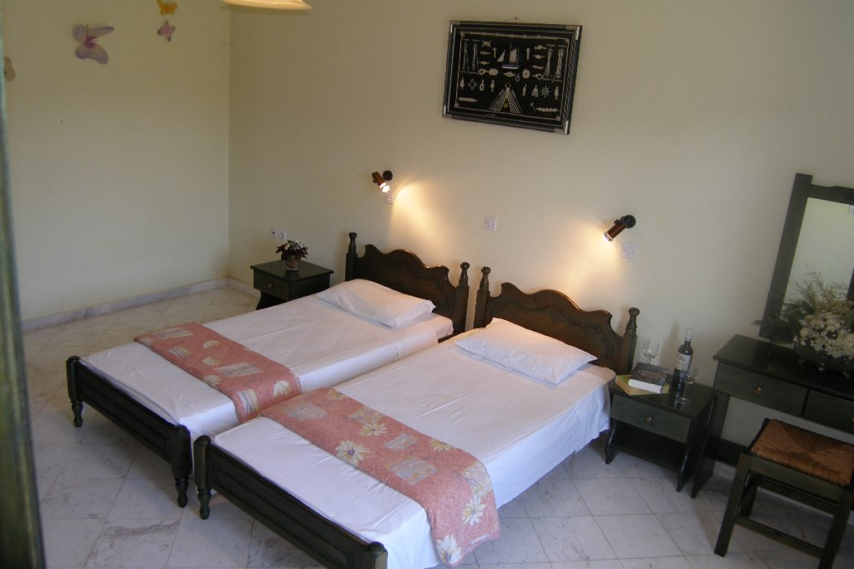Elektra Apartments and Studios, Petra