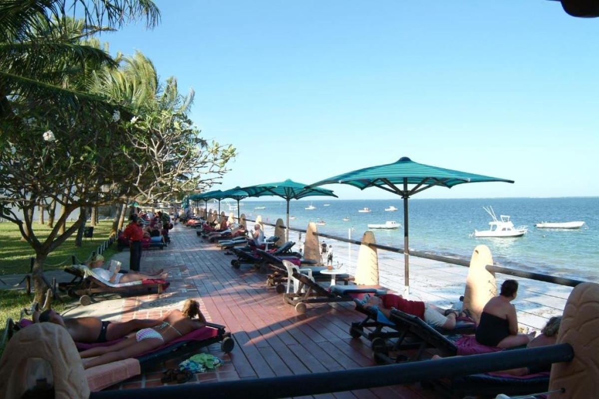 Bamburi Beach Resort (R)