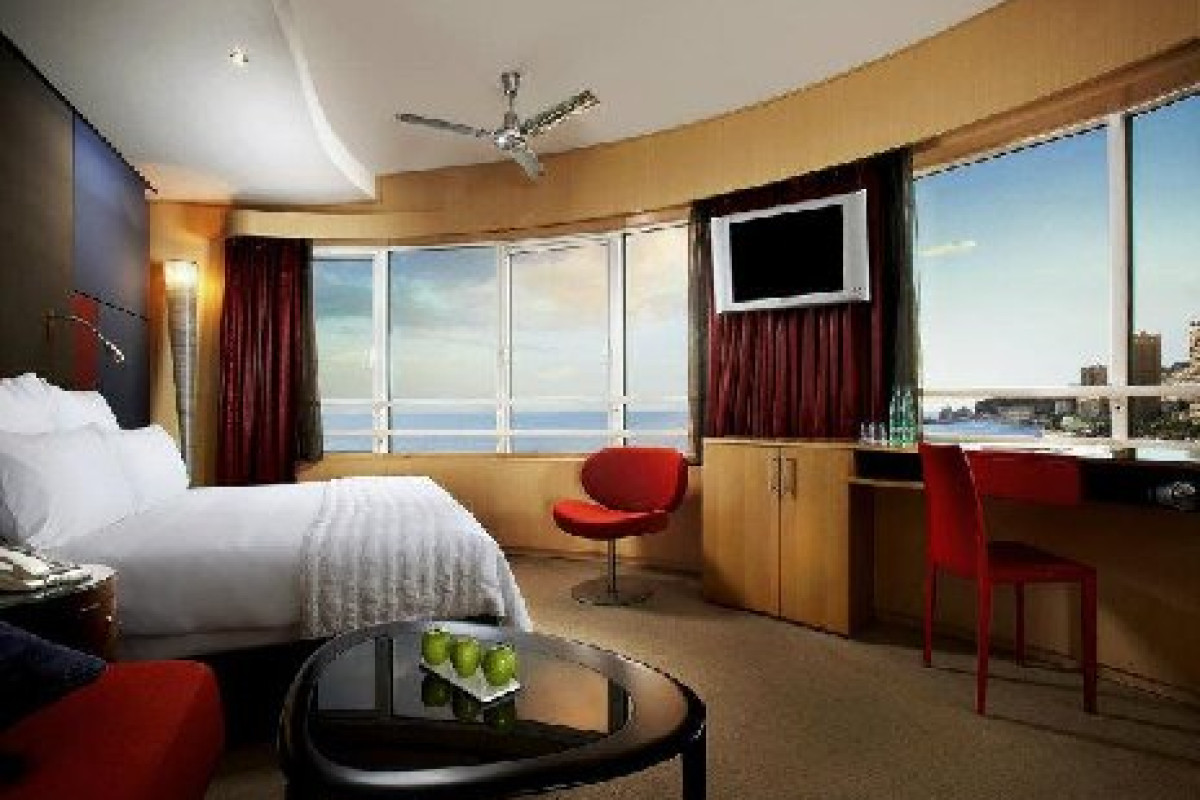 MERIDIEN BEACH PLAZA