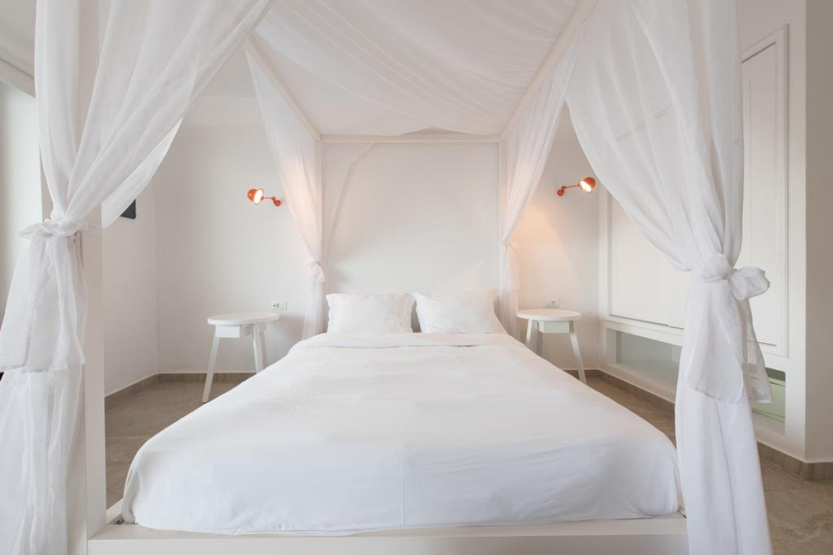 Santorini Secret Suites (Adults Only)