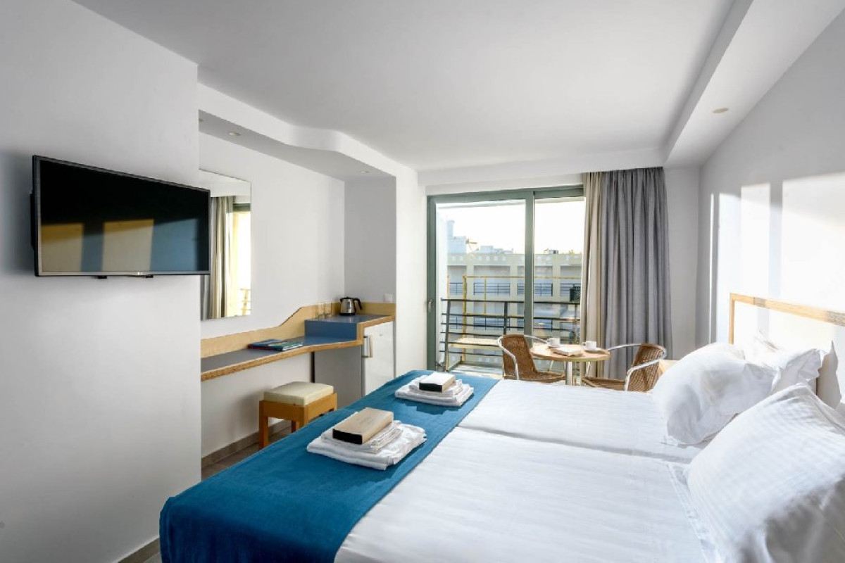 Alia Beach Hotel (Hersonisos)