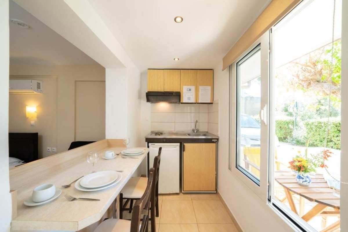Lorenzo House Apartments