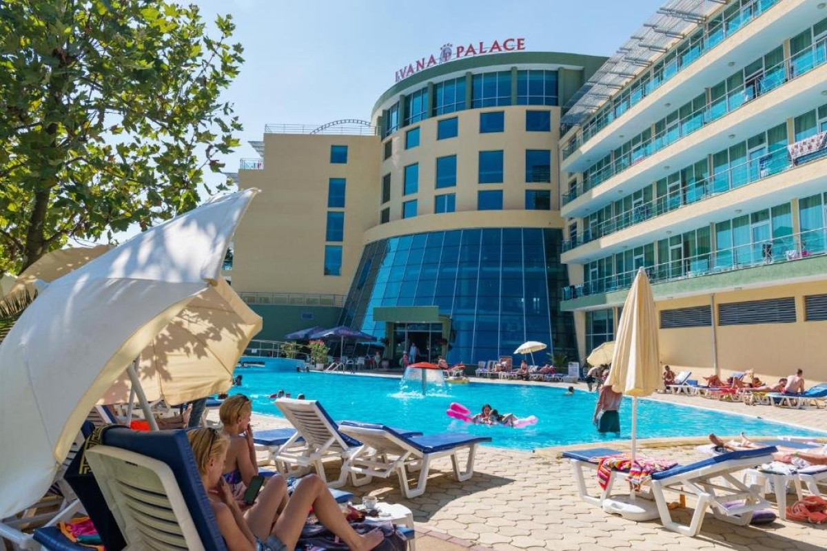 IVANA PALACE
