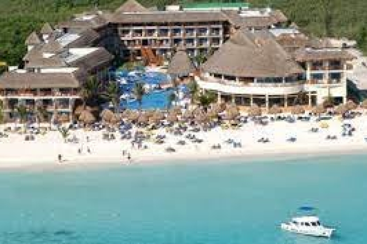 The Reef Coco Beach