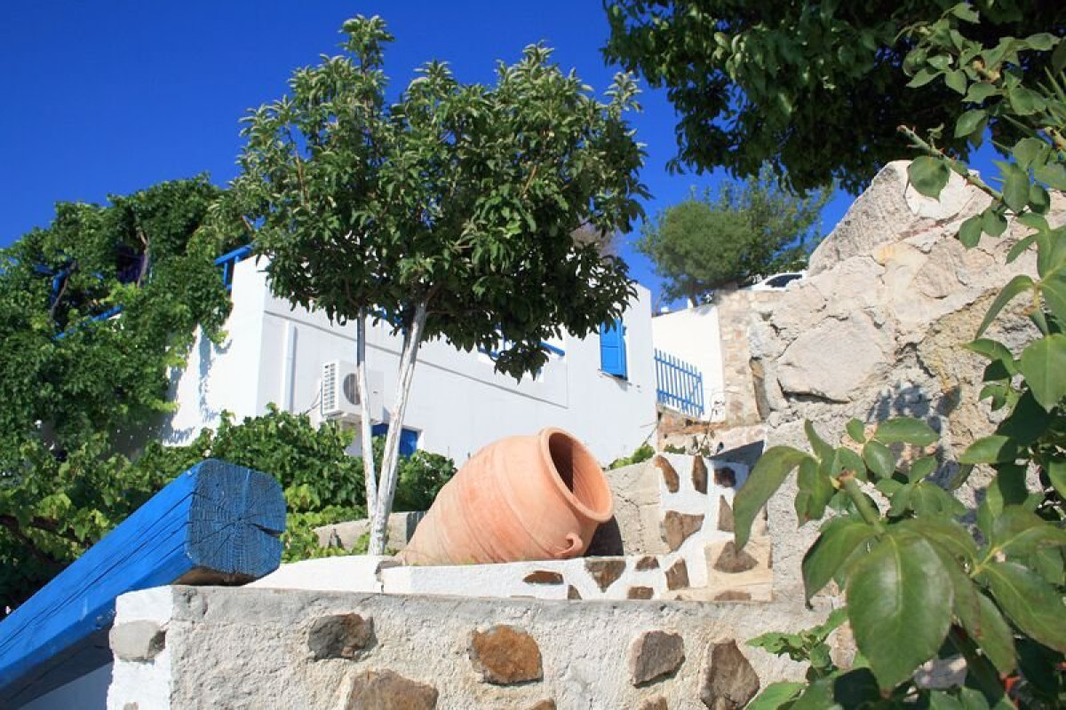 Agnanti - Katifora (Milos)