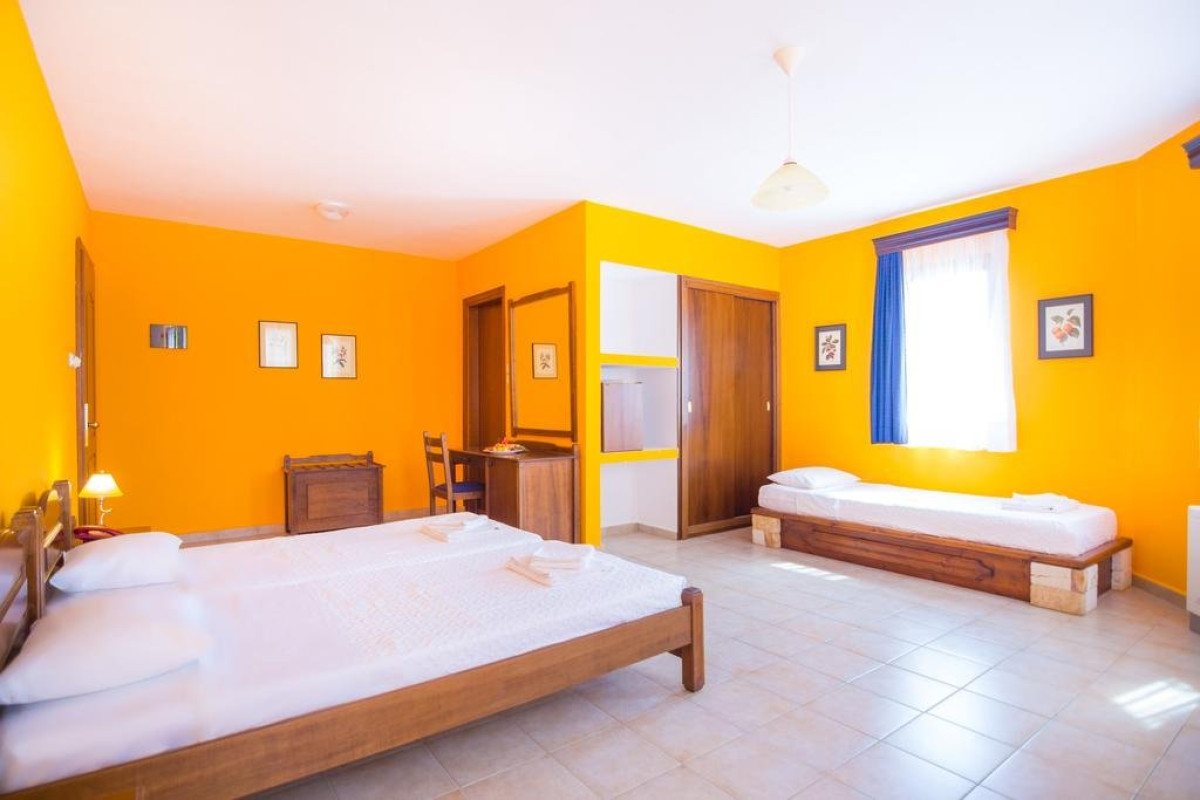 FilosXenia Roxani Country House