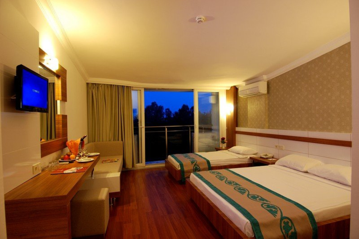 MAYA WORLD GOLF HOTEL