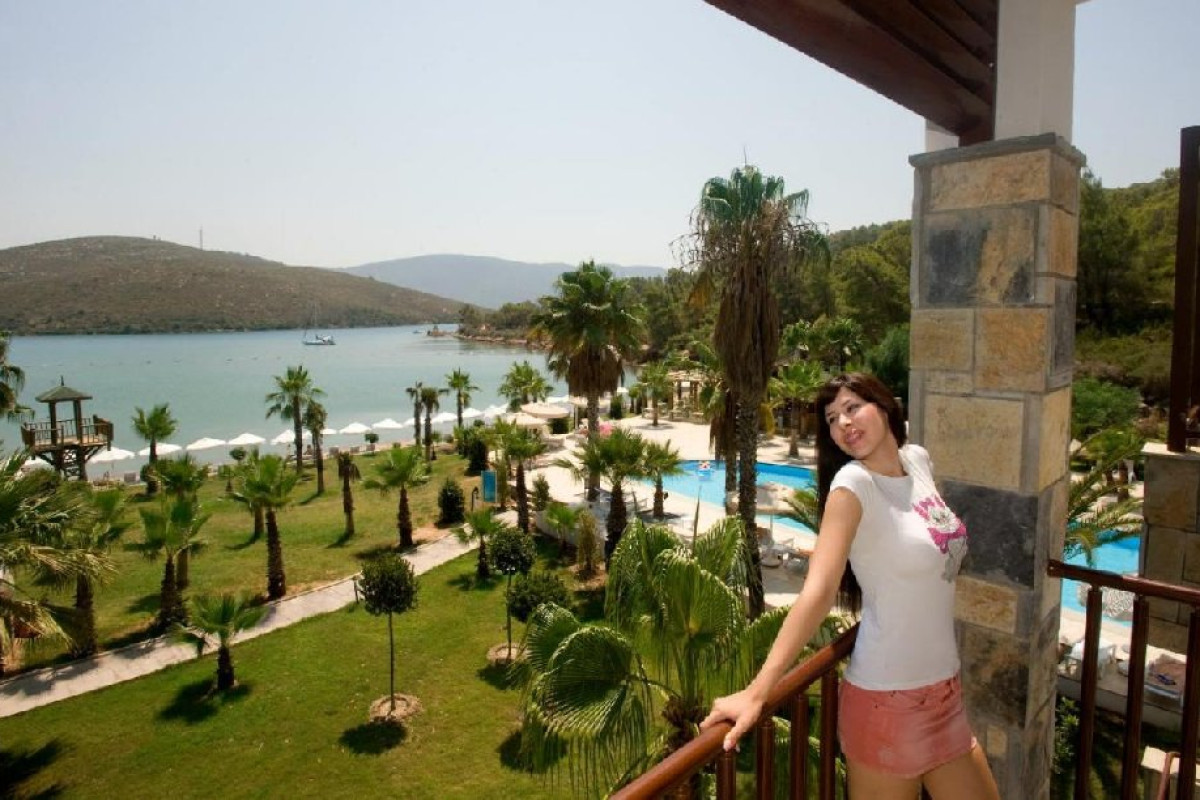 CRYSTAL GREEN BAY RESORT (Guvercinlik)
