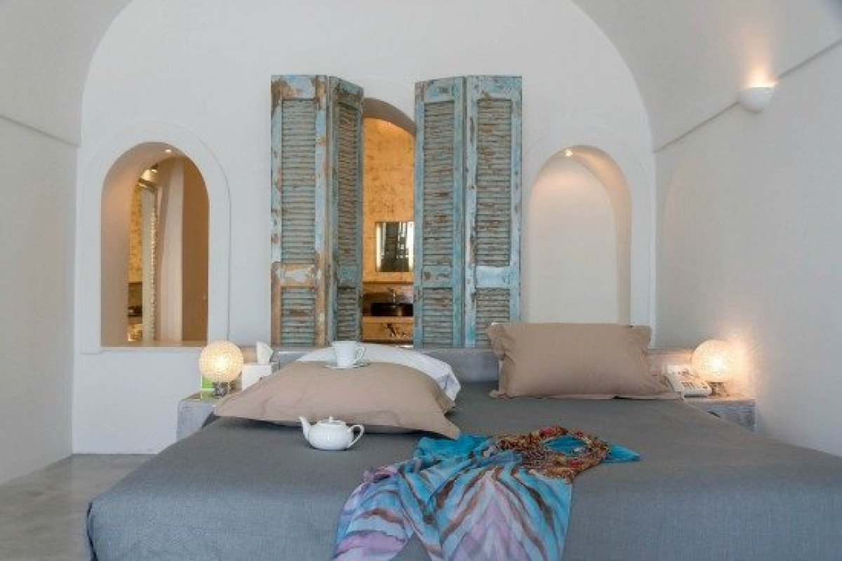 Andronis Boutique (Adults only)