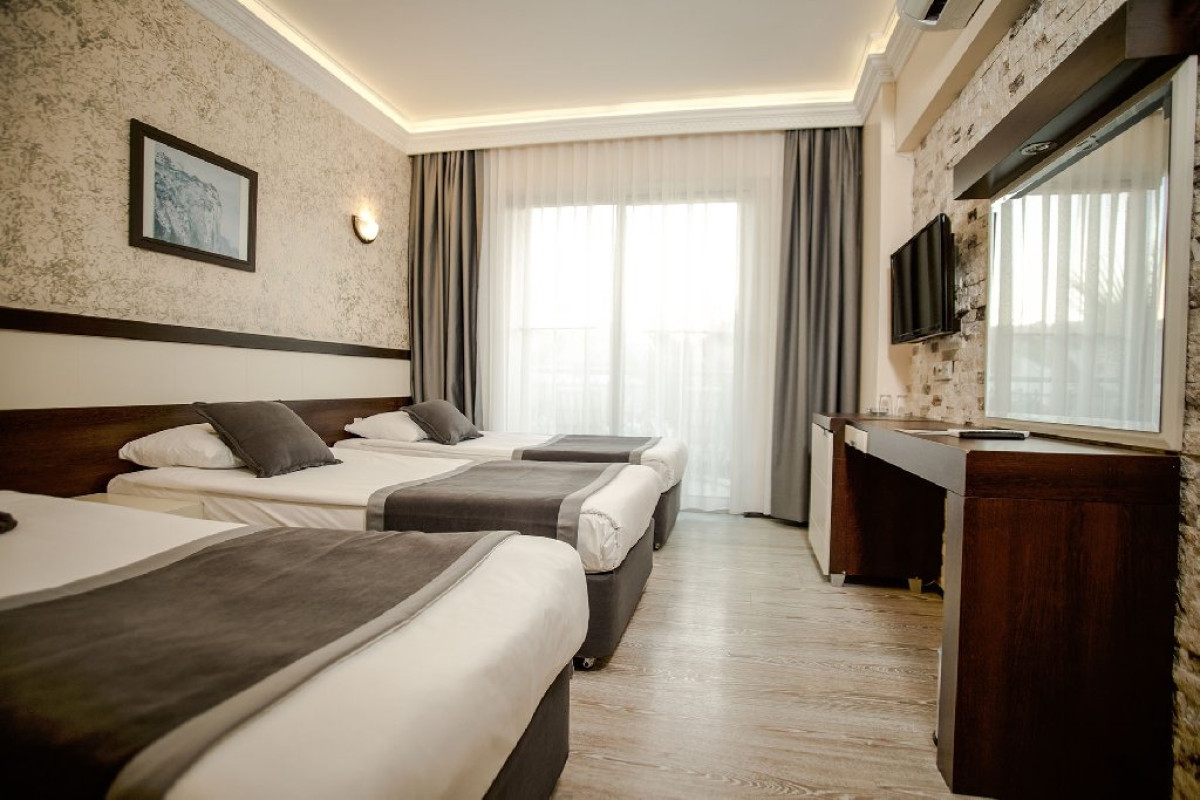 CAMYUVA BEACH HOTEL