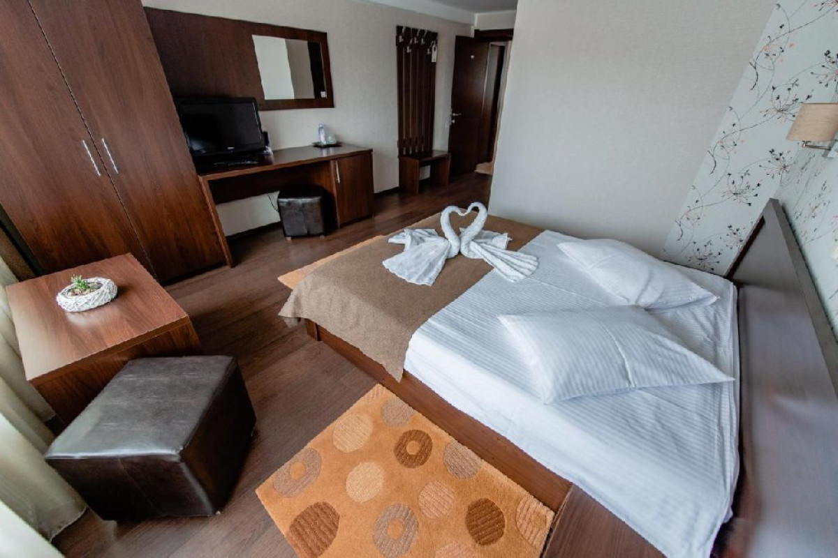 Hera Luxury