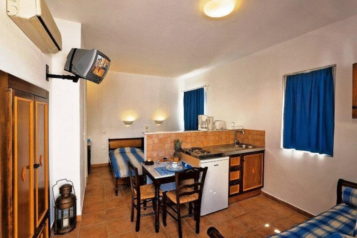 Katikies Studios and Apartments (D)