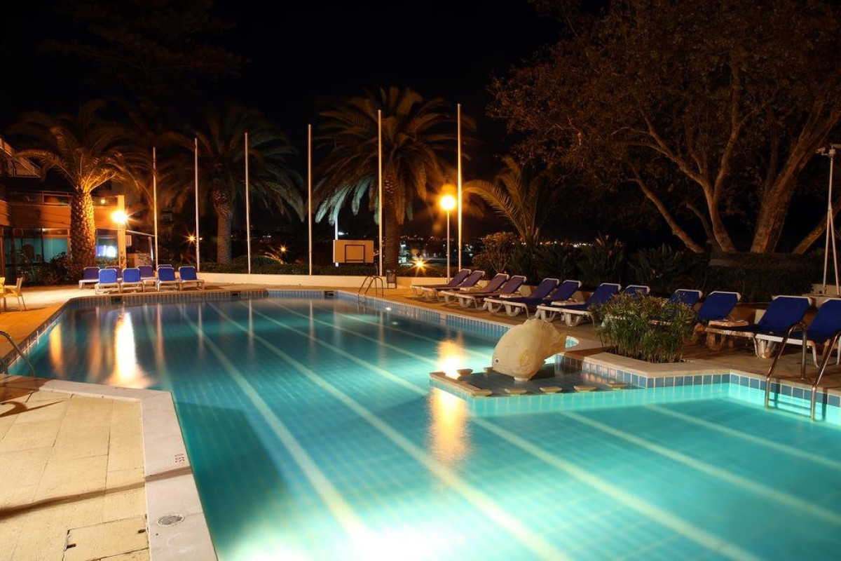 Hotel/ Apt Estoril Eden