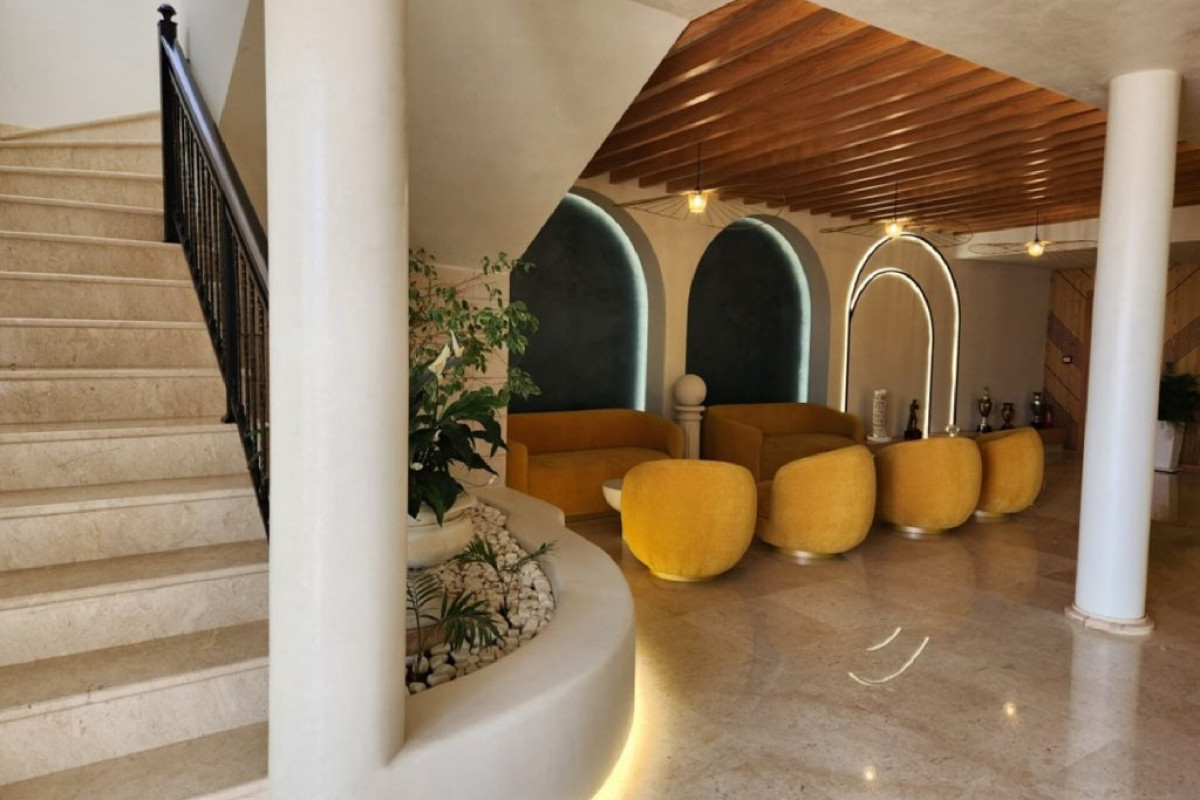 Gold Hotel (Vlore)