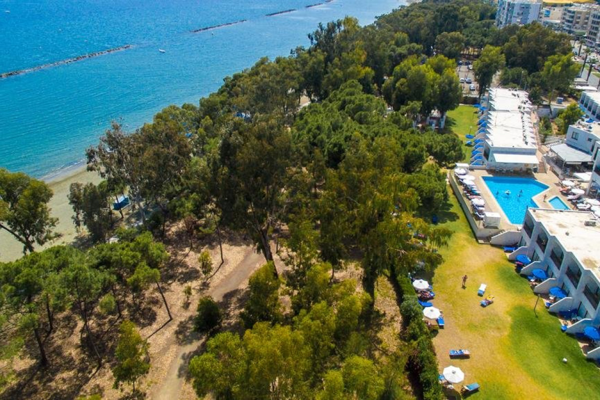Park Beach Hotel