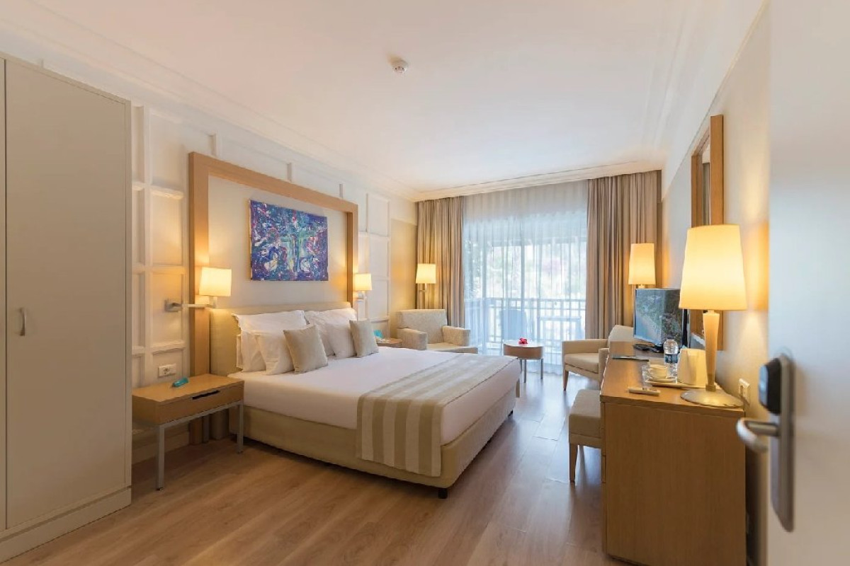 TURQUOISE HOTEL