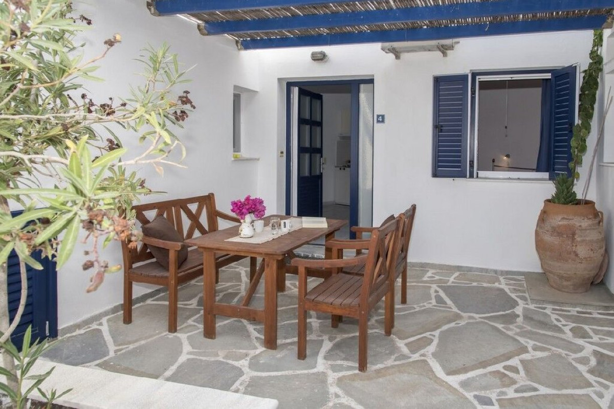 Heliovasilema Studio - Pollonia (Milos)