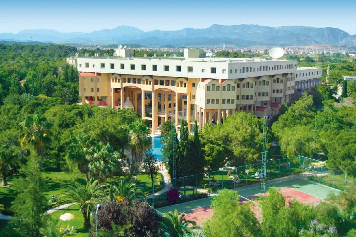 CORINTHIA EXCELSIOR HOTEL