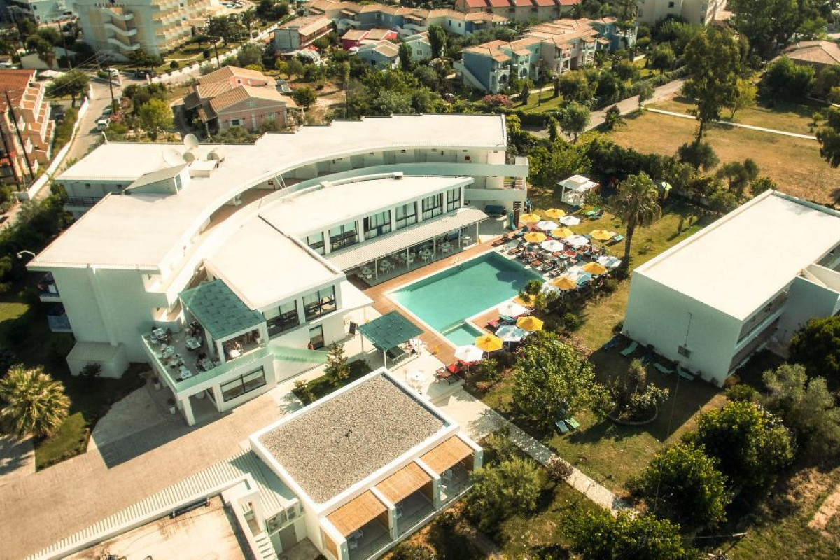 Nasos Hotel and Resort (Moraitika)