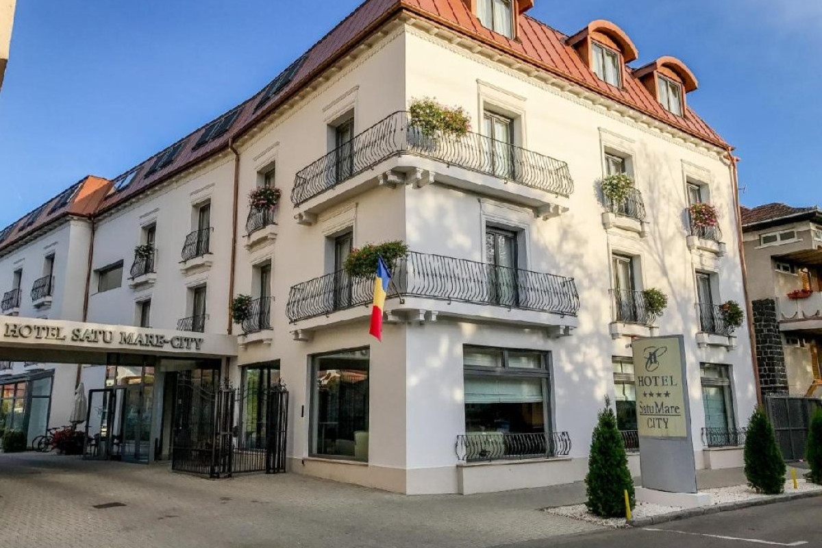 City Hotel