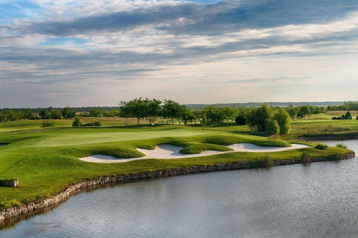 LIGHTHOUSE GOLF SPA