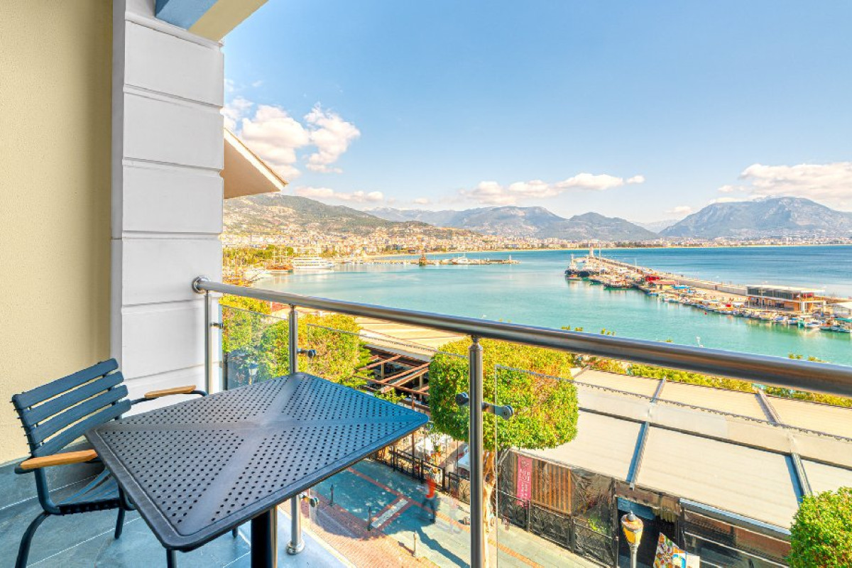 NUMA PORT HOTEL