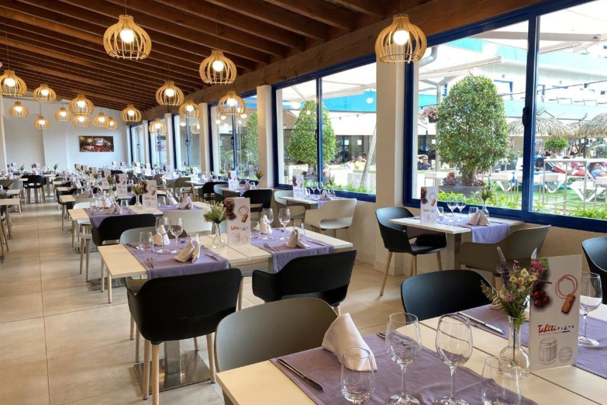 TAHITI PLAYA AND SUITES (Santa Susanna)