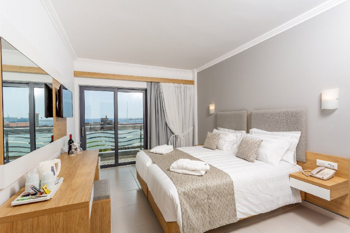 Rhodos Horizon City - Adults Only 16+