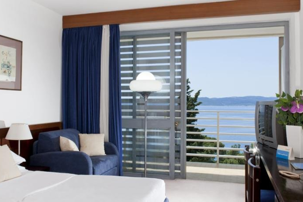 BLUESUN MAESTRAL (Brela)