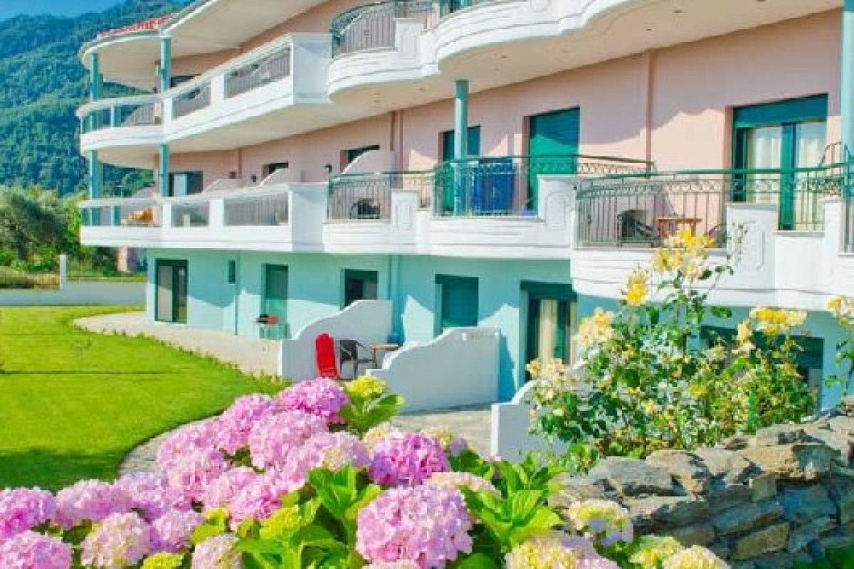 Ocean Beach Hotel (Skala Potamias)