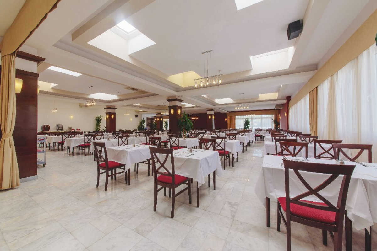 Montenegro Beach Resort (R)