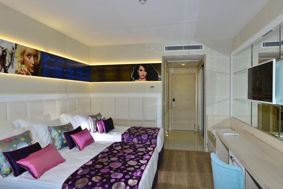 AZURA DELUXE RESORT AND SPA
