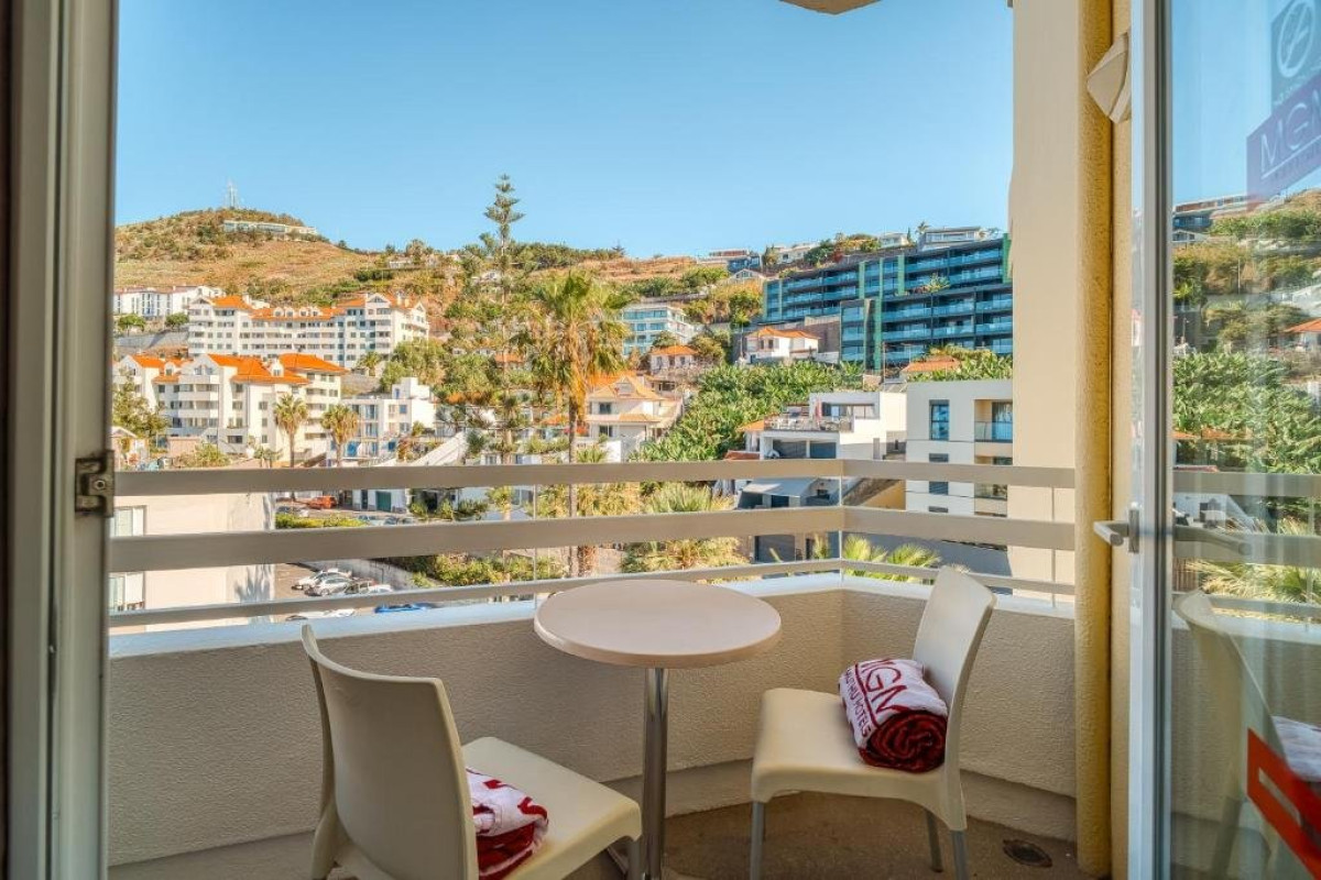 MUTHU RAGA MADEIRA HOTEL